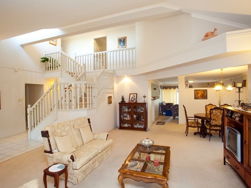 5 Trafalgar Close, Stretton QLD 4116