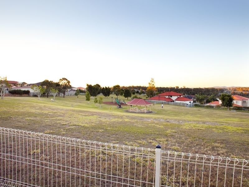 5 Trafalgar Close, Stretton QLD 4116