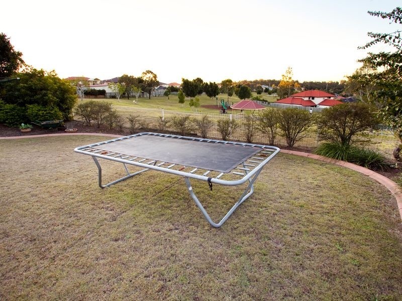 5 Trafalgar Close, Stretton QLD 4116