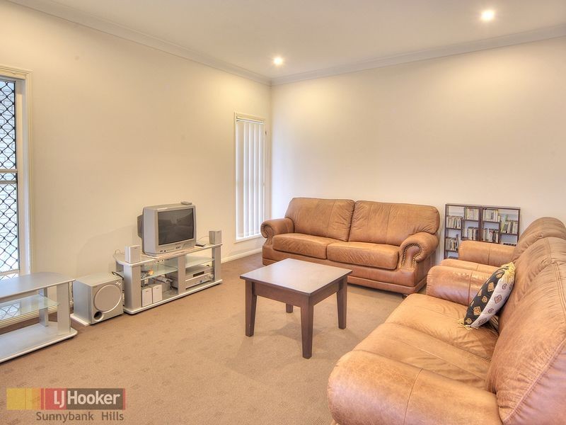 16 Elsie Close, Kuraby QLD 4112