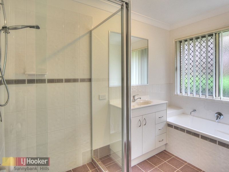 16 Elsie Close, Kuraby QLD 4112
