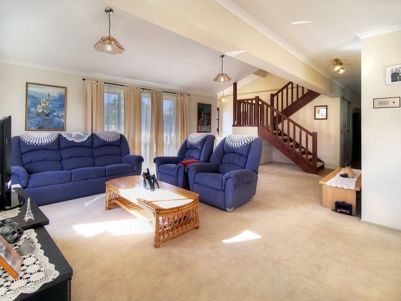 11 Chateau Street, Calamvale QLD 4116