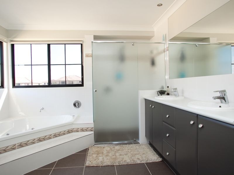 2 Dominion St, Eight Mile Plains QLD 4113