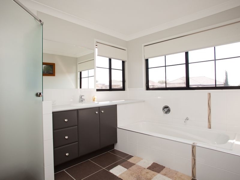 2 Dominion St, Eight Mile Plains QLD 4113