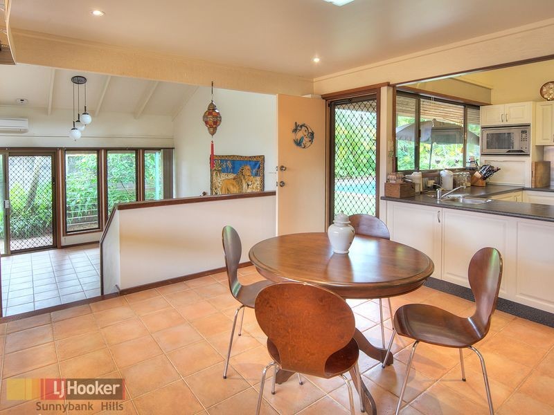 17 Orpheus Street, Robertson QLD 4109