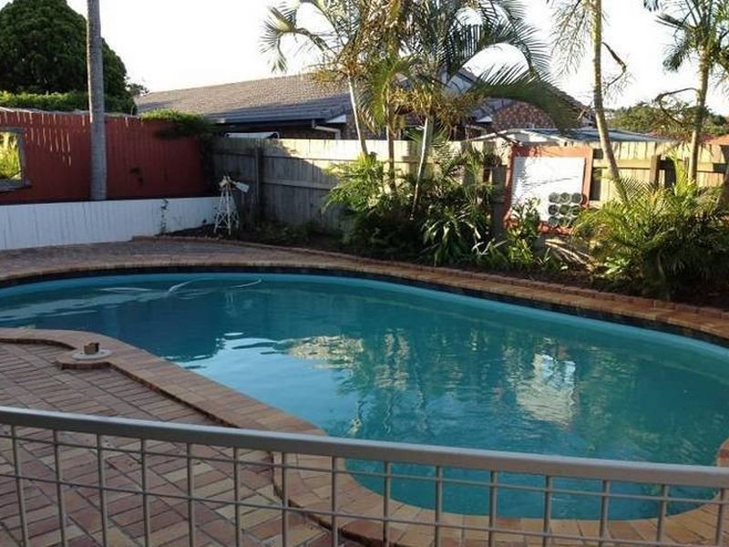 9 Grenadier Court, Runcorn QLD 4113