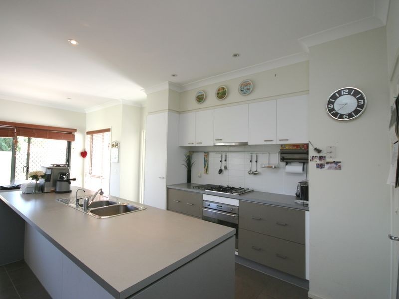 20 Preston Court, Calamvale QLD 4116