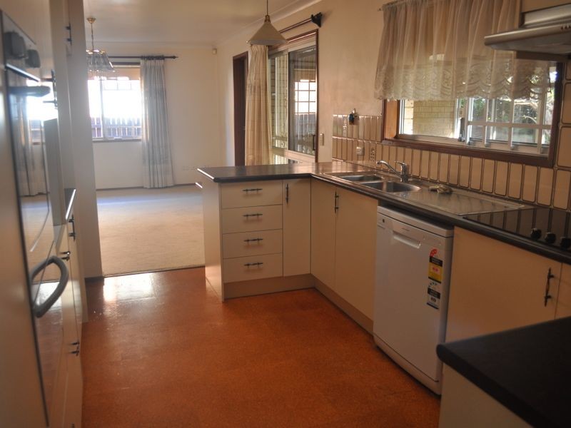 12 Cosmic Street, Robertson QLD 4109