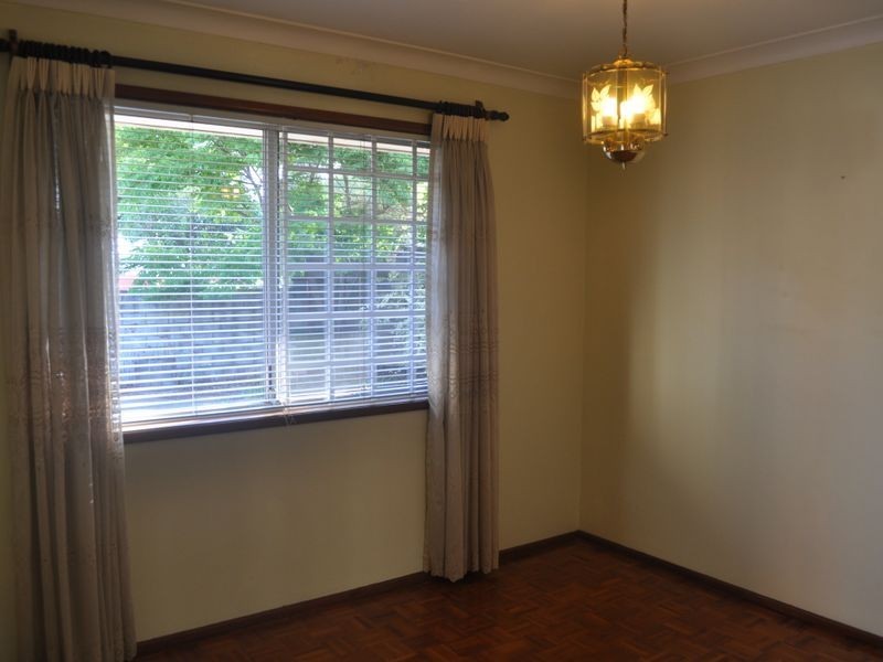 12 Cosmic Street, Robertson QLD 4109