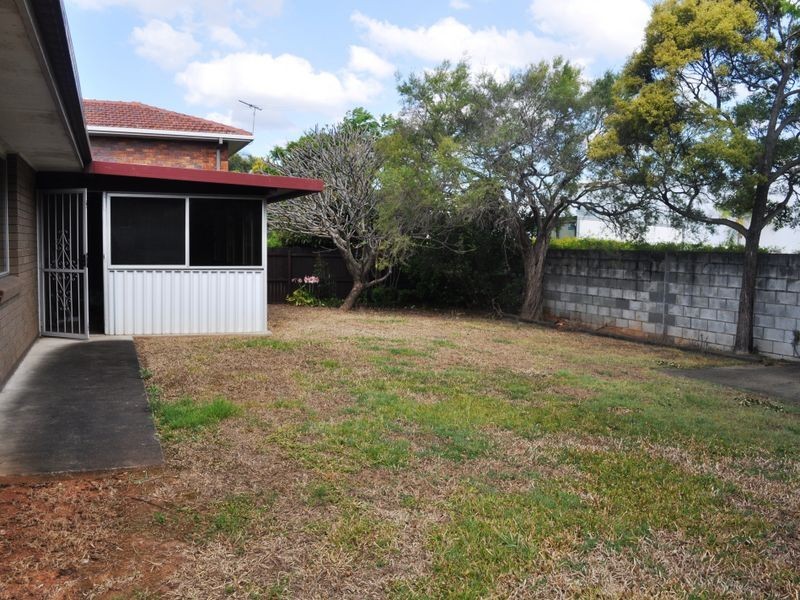 12 Cosmic Street, Robertson QLD 4109