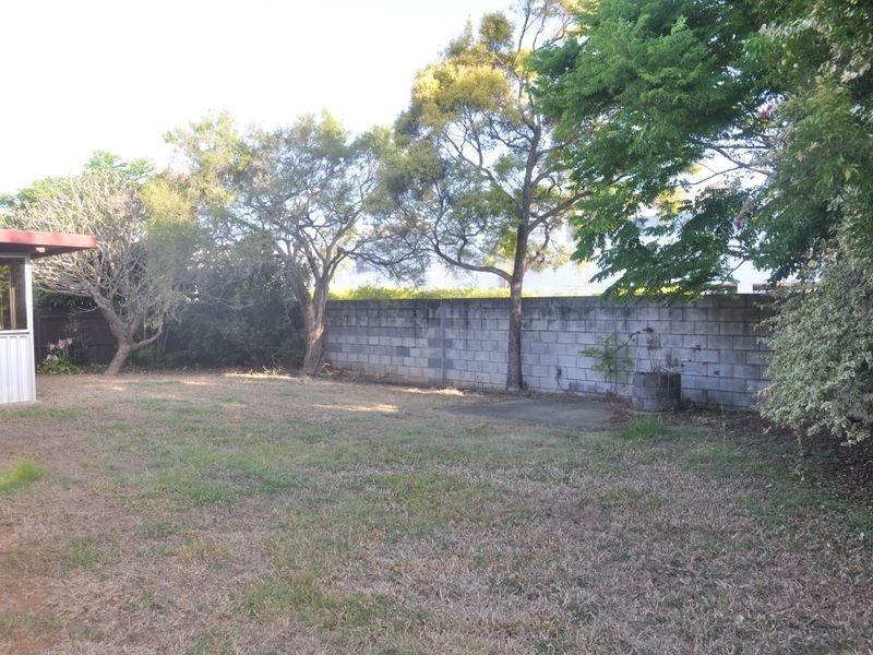 12 Cosmic Street, Robertson QLD 4109