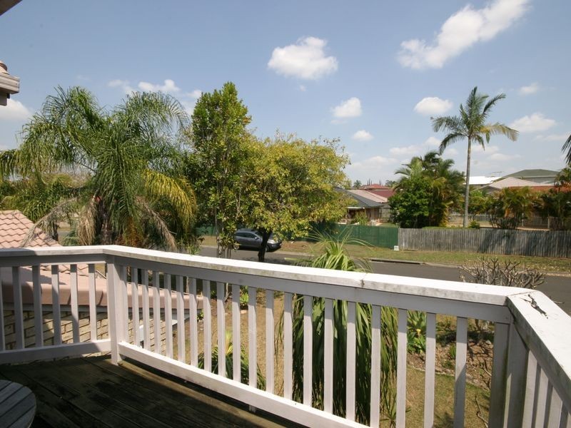 26 Carnation Crescent,, Calamvale QLD 4116