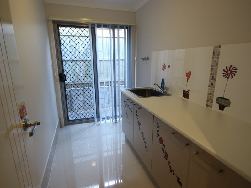 10 Harvey Place, Calamvale QLD 4116