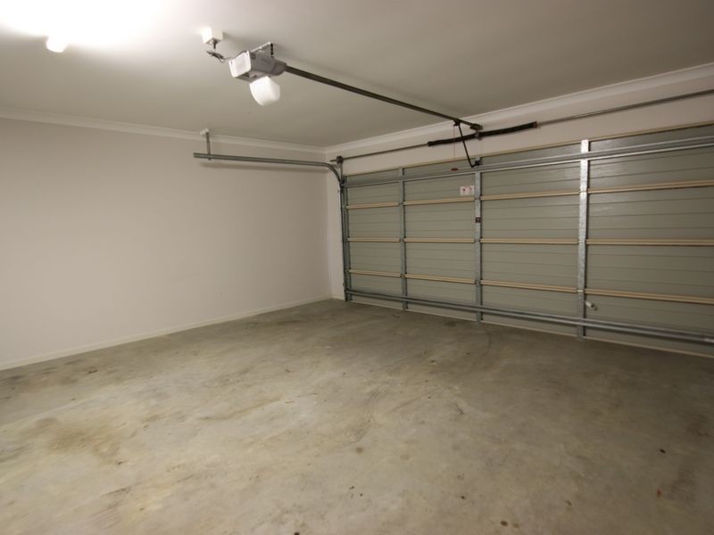 10 Harvey Place, Calamvale QLD 4116