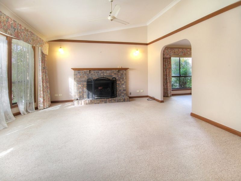 12 Maywood Crescent, Calamvale QLD 4116