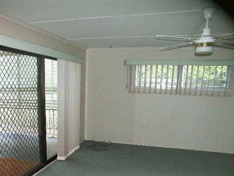 50 Warrigal Road, Runcorn QLD 4113
