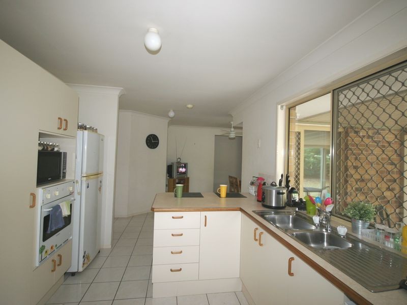 11 Murphy Street, Calamvale QLD 4116