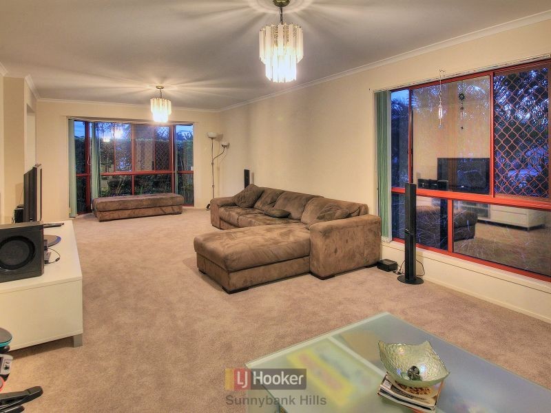116 Glenfield Street, Parkinson QLD 4115
