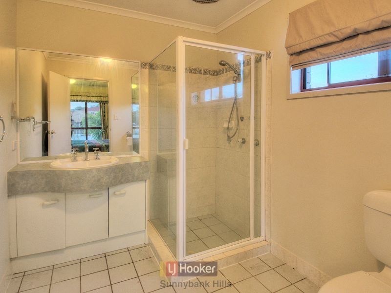 116 Glenfield Street, Parkinson QLD 4115