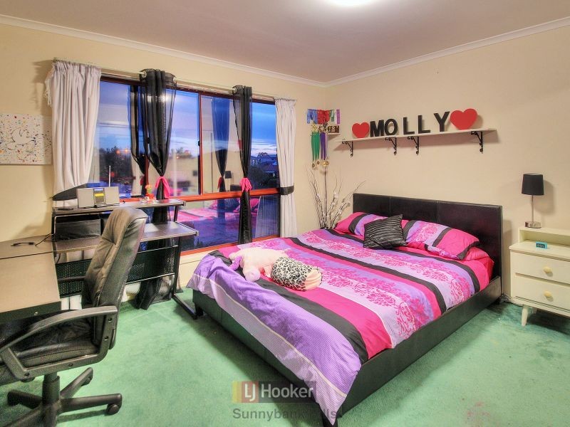 116 Glenfield Street, Parkinson QLD 4115