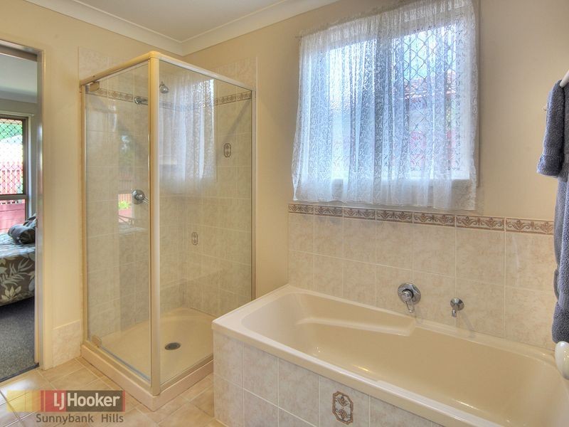 68 Lampson Street, Sunnybank QLD 4109