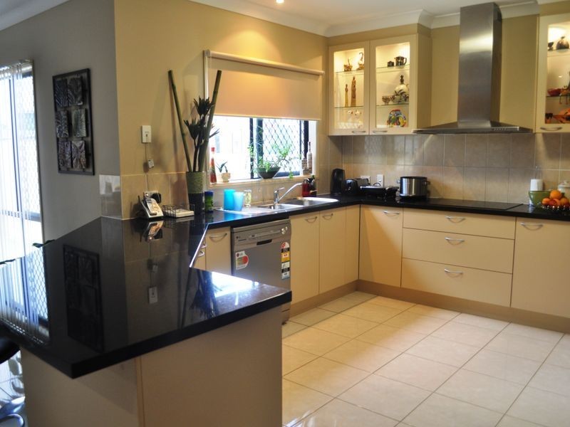 18 Inverness Street, Underwood QLD 4119