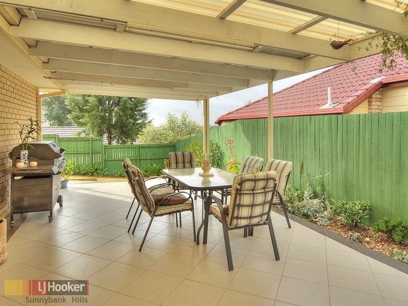 16 Robinson Crescent, Runcorn QLD 4113