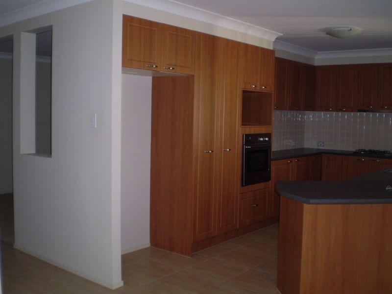 25 Yvonne Road, Eight Mile Plains QLD 4113