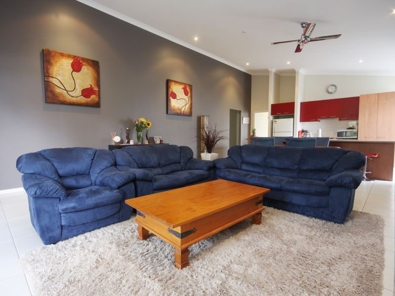 10 Nalbaugh Lane, Parkinson QLD 4115