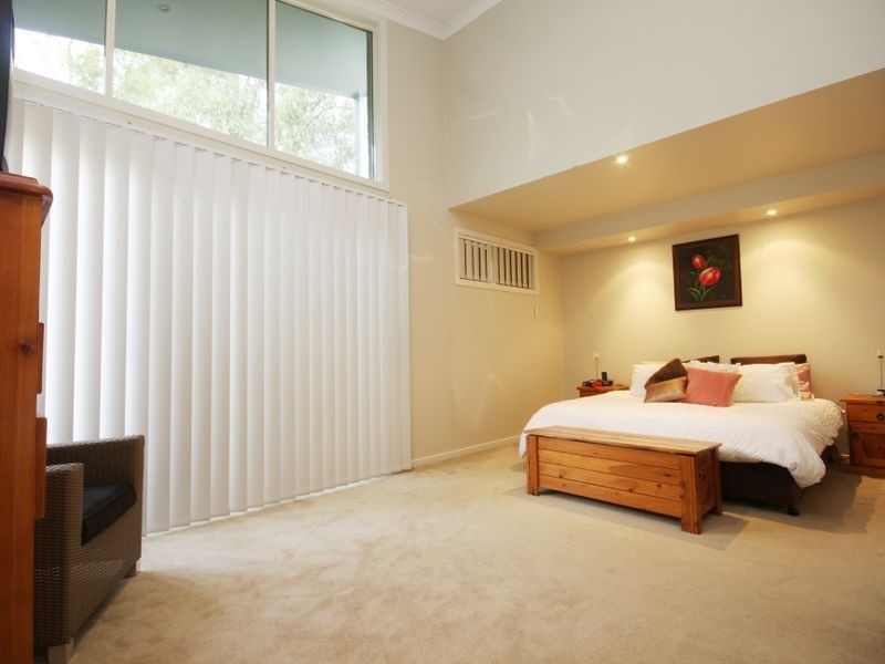 10 Nalbaugh Lane, Parkinson QLD 4115