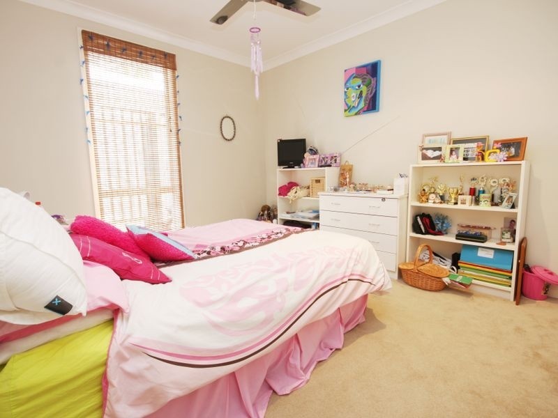 10 Nalbaugh Lane, Parkinson QLD 4115