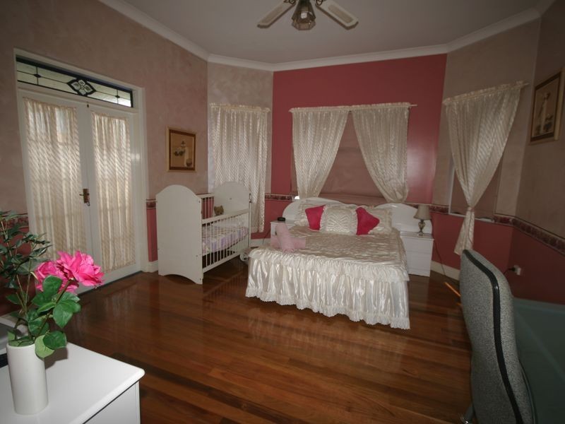 38 Maisie Place, Eight Mile Plains QLD 4113