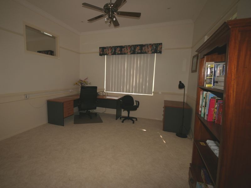 38 Maisie Place, Eight Mile Plains QLD 4113