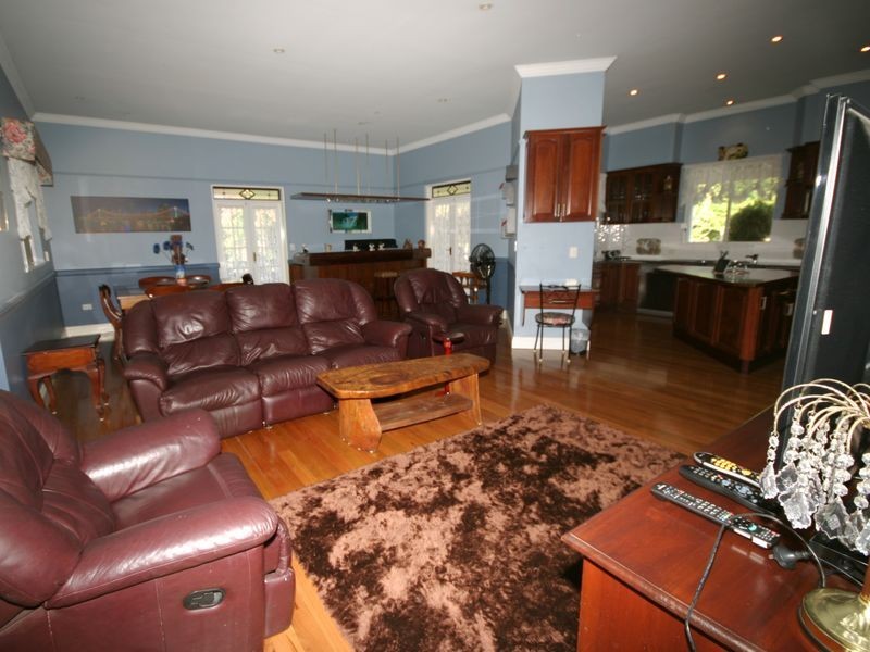 38 Maisie Place, Eight Mile Plains QLD 4113