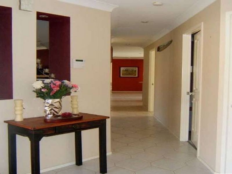 2 Jorgie Close, Eight Mile Plains QLD 4113