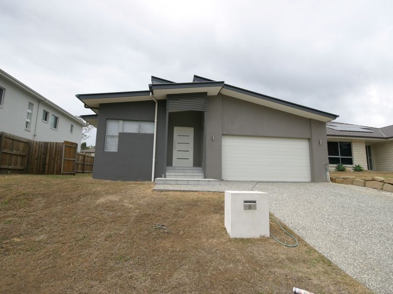 8 Aster place, Calamvale QLD 4116