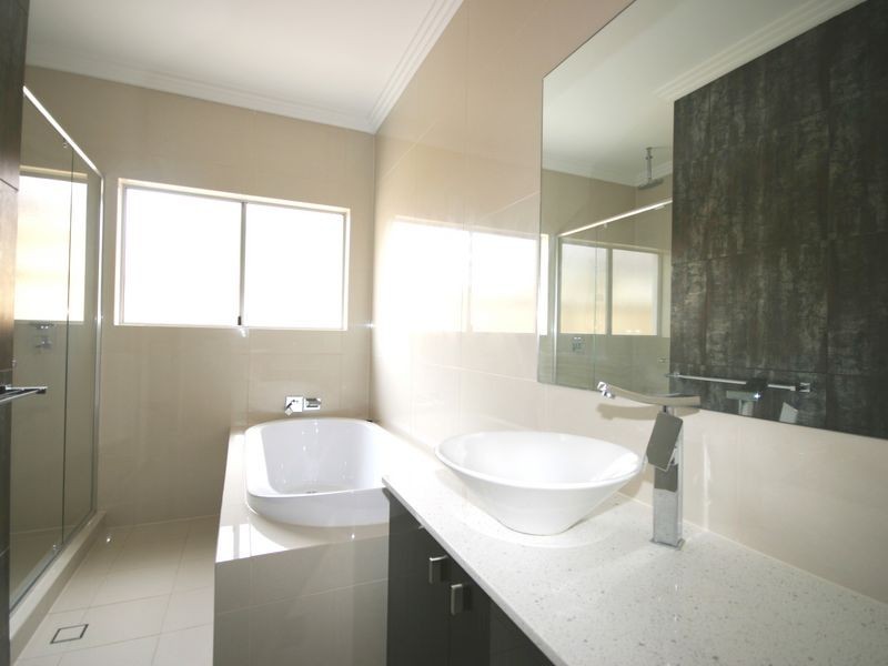 8 Aster place, Calamvale QLD 4116