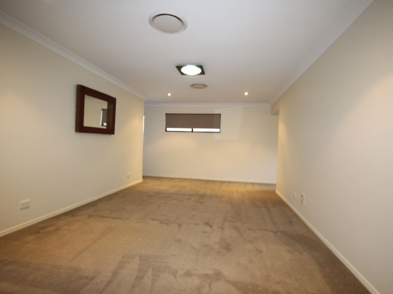 10 Meadowbank, Calamvale QLD 4116