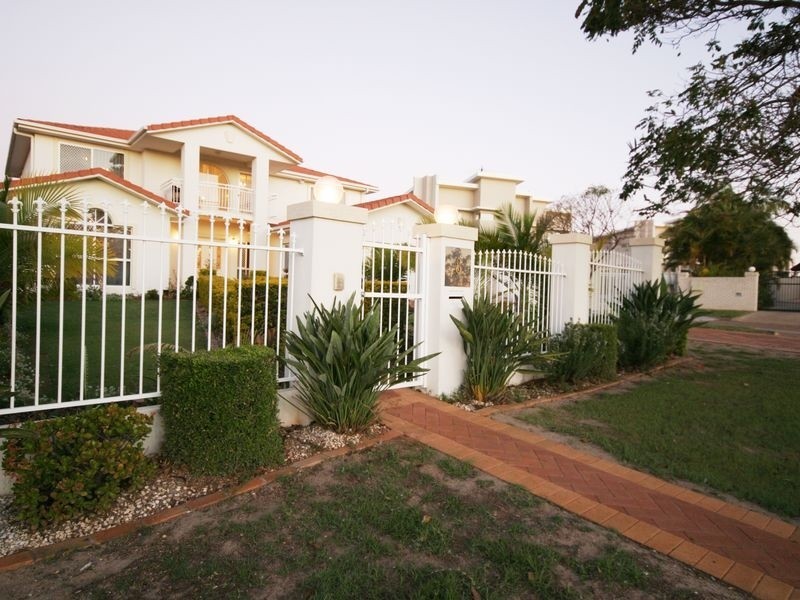 8 Adios Close, Sunnybank Hills QLD 4109