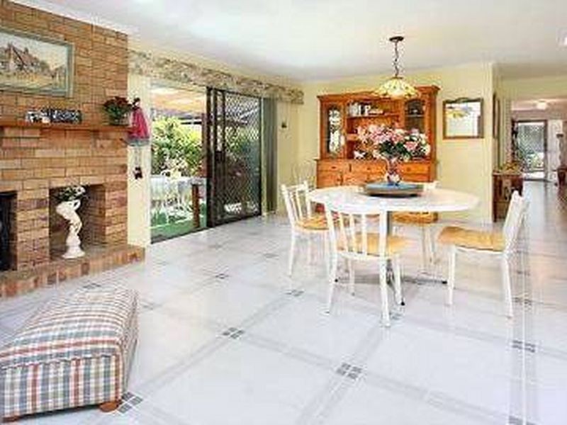 8 Devenish Street, Sunnybank QLD 4109