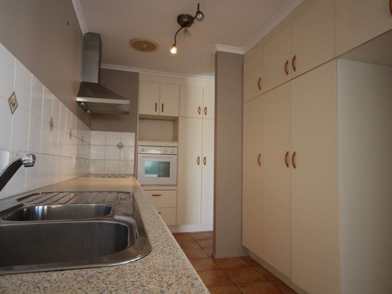 3 Dolphin Street, Macgregor QLD 4109