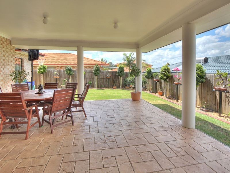 12 Harwood Place, Parkinson QLD 4115
