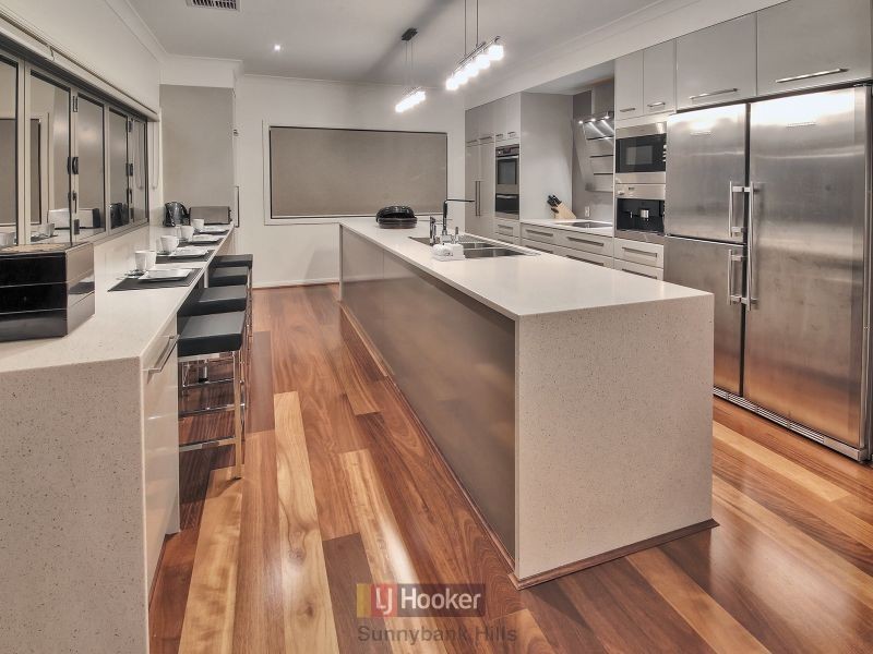 11 Amber Close, Eight Mile Plains QLD 4113