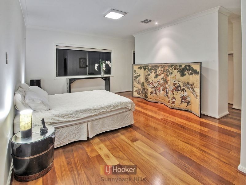 11 Amber Close, Eight Mile Plains QLD 4113