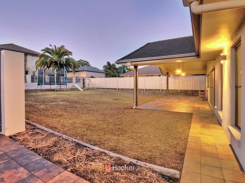 11 Amber Close, Eight Mile Plains QLD 4113