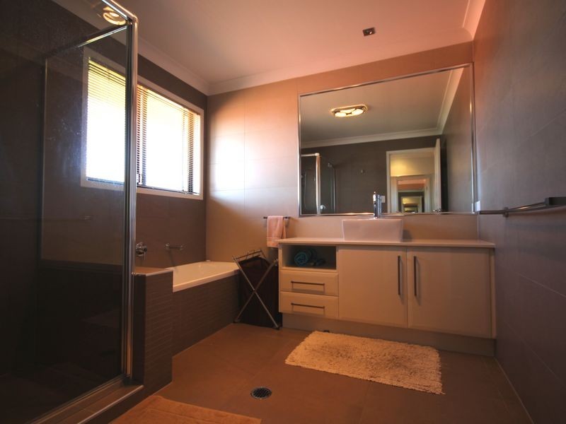 5 Highvale Street, Eight Mile Plains QLD 4113