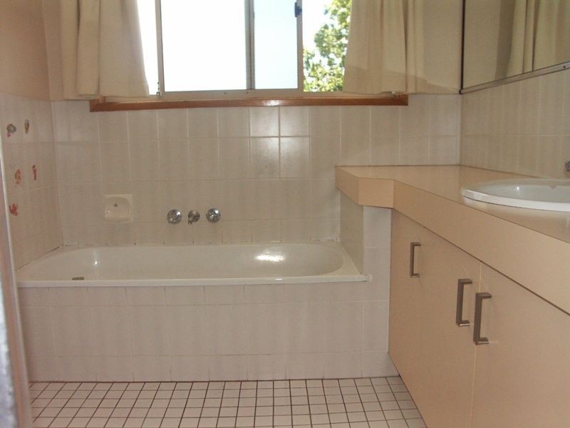 17 Cressbrook Street, Eight Mile Plains QLD 4113