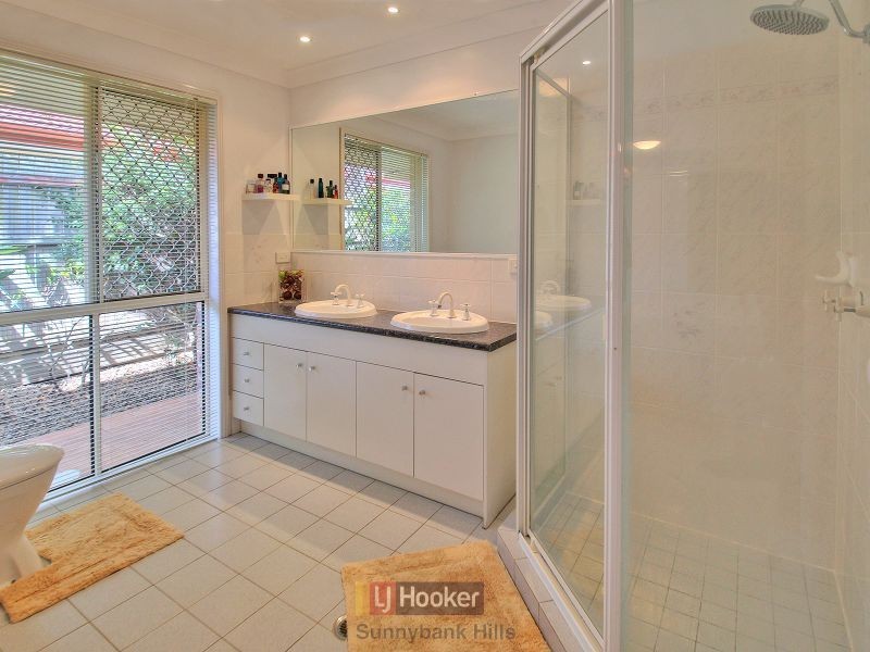 22 Golden Avenue, Calamvale QLD 4116