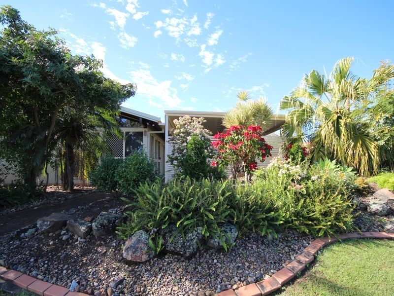 8 Chateau Street, Calamvale QLD 4116