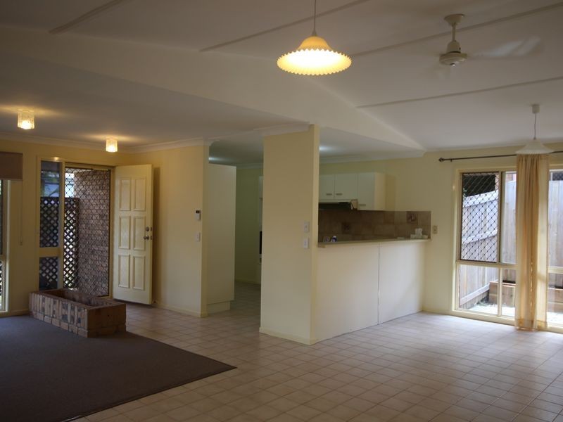 453 Warrigal Road, Eight Mile Plains QLD 4113